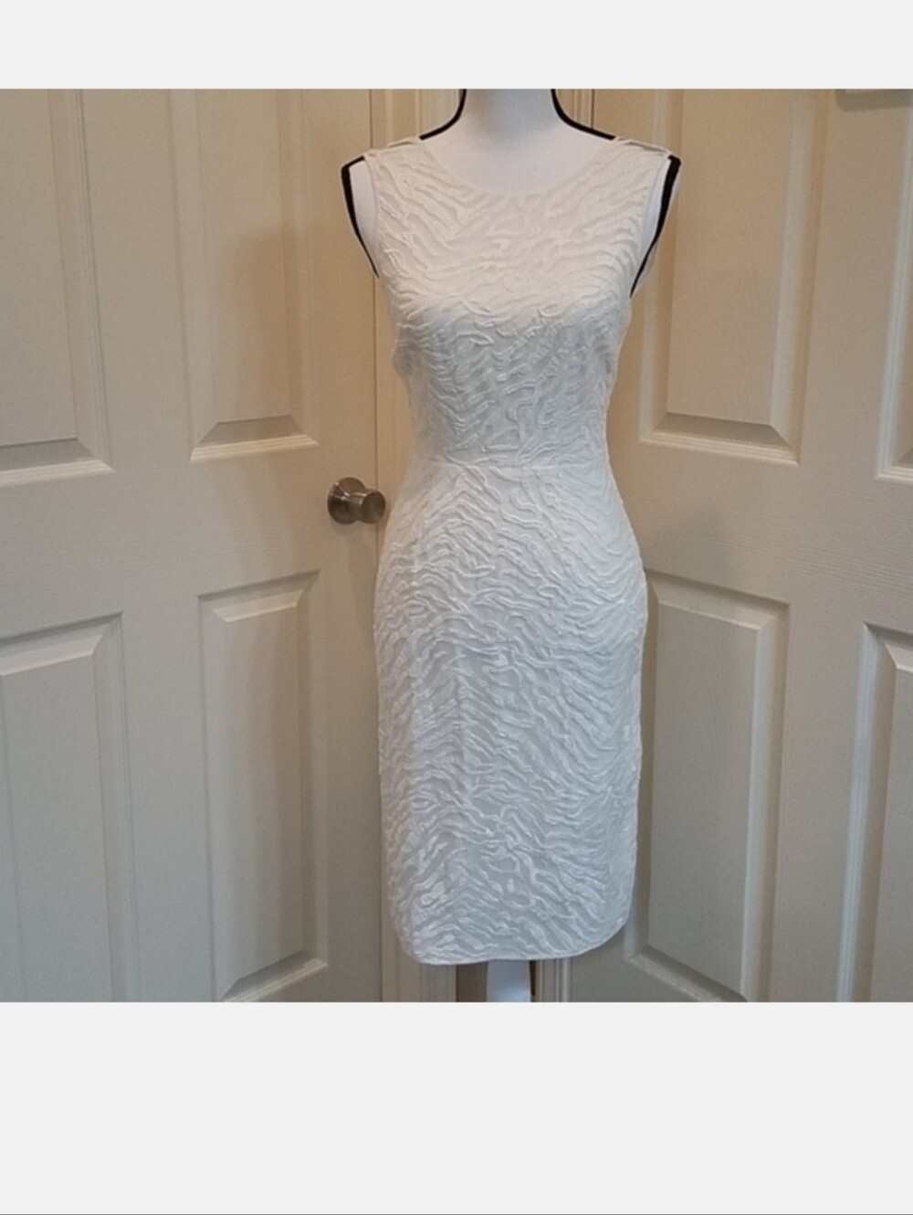 BCBGMAXAZRIA "Alice" off White Lace Dress